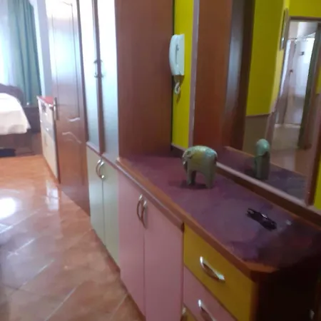 Seaside In Shkembi Kavajes *