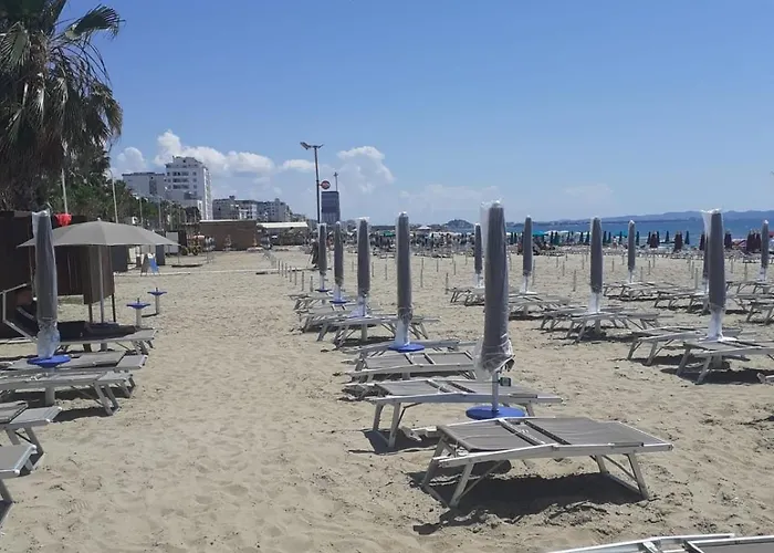 Seaside In Shkembi Kavajes دراس