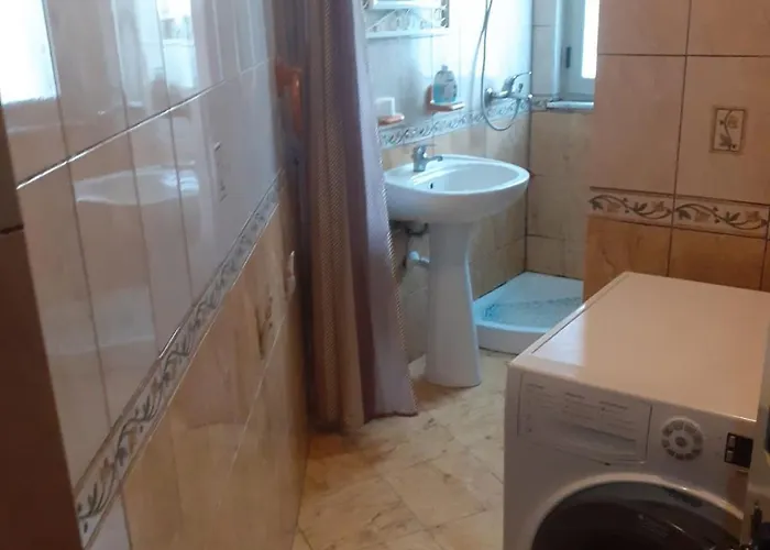 Apartment Seaside In Shkembi Kavajes *